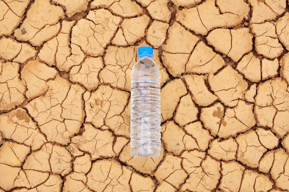 Social Media Communities Can Contribute and Solve the Water Crisis of the World